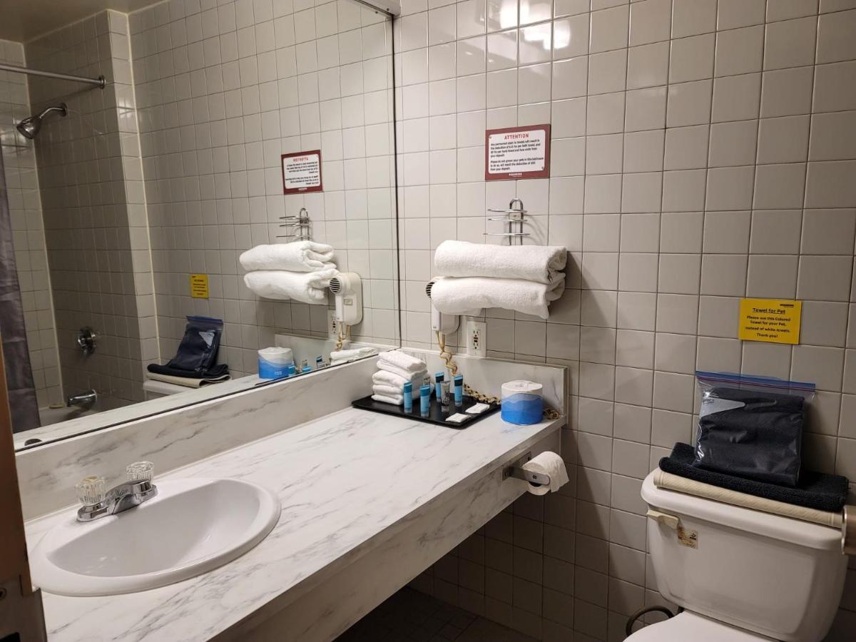 Roadking Inns Motel 卡加利 外观 照片